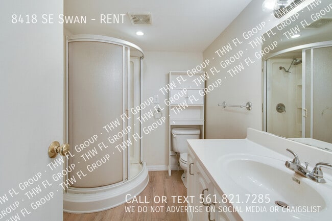 Building Photo - 8418 SE Swan-RENT