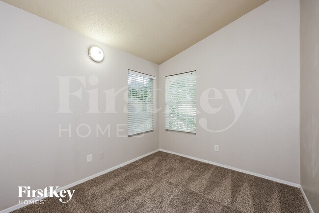 Building Photo - 208 Spanish Moss Dr