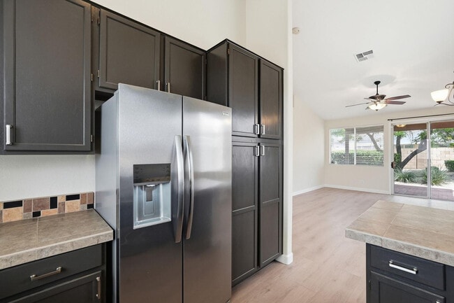 Building Photo - 6844 W Harrison St