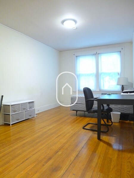 Building Photo - 218 Freeman St