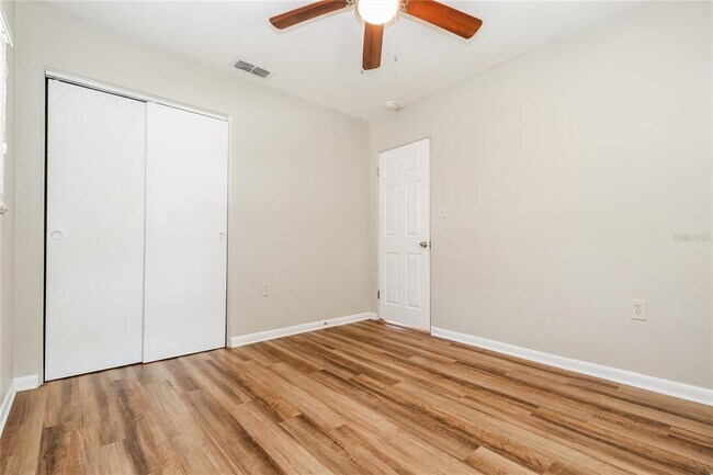 Building Photo - 7149 Wedgewood Dr