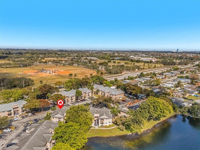 Building Photo - 2331 NW 96th Terrace