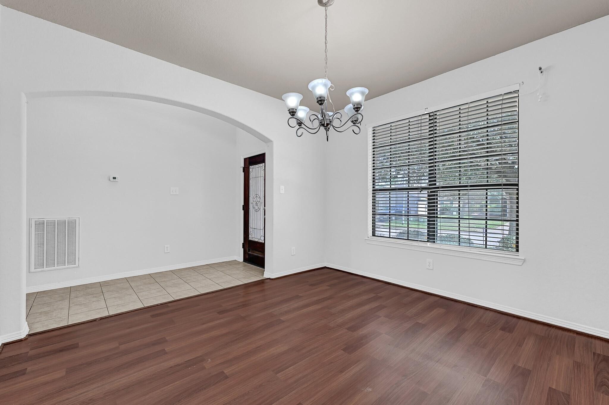 Formal Dining area - 811 Belvedere Dr
