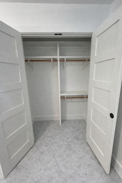 Bedroom Closet - 1409 Westmoor Dr