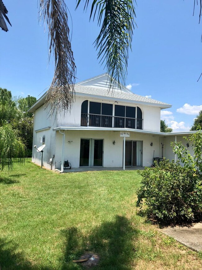 Building Photo - 1003 Dora Ave