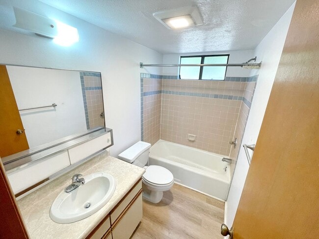 Building Photo - South Kihei 2 Bedroom / 1 Bathroom Unfurnished downstairs unit  - Peekaboo Ocean View