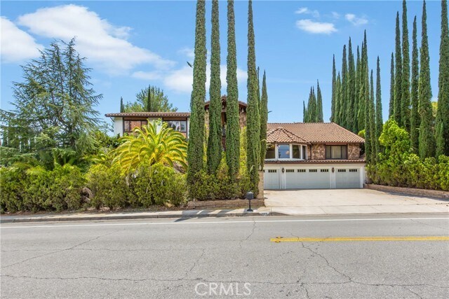 Primary Photo - 668 E Sunset Dr N