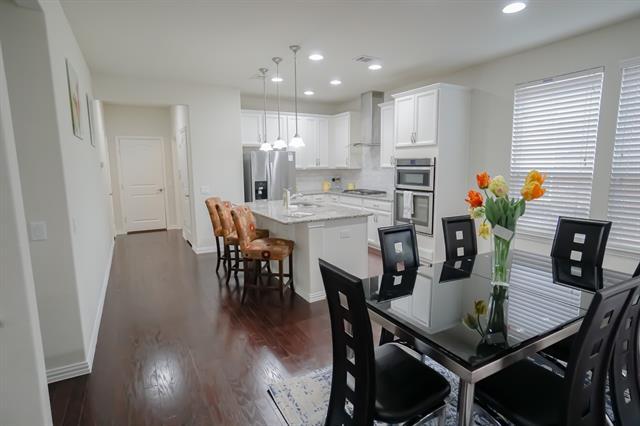 Building Photo - 841 Birdie Dr