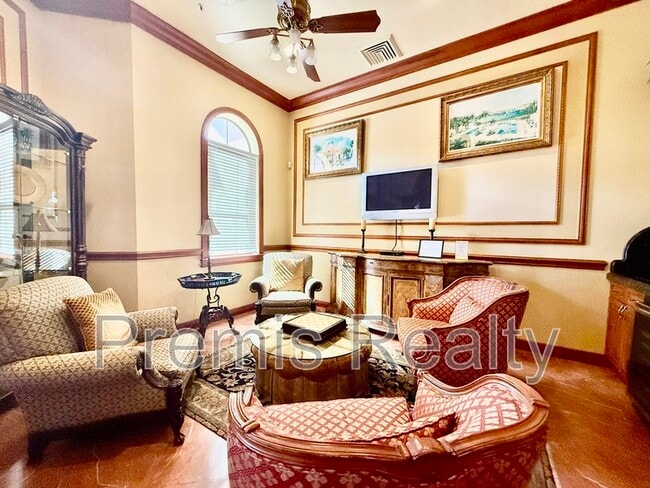 Building Photo - 2738 Via Tivoli