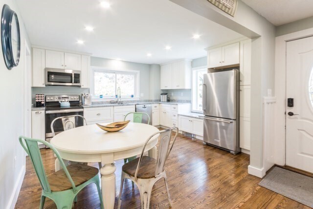 Building Photo - 43 Edgartown Rd