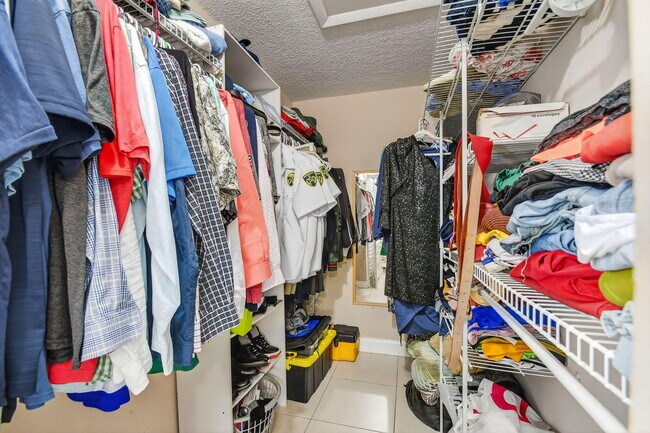 Building Photo - 4191 S 57th Ave