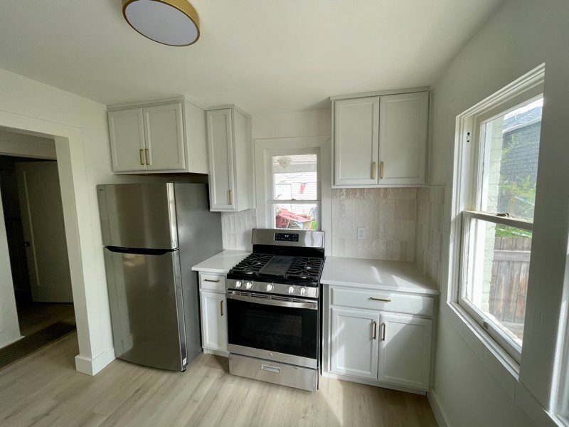 Building Photo - 818 S 1100 E