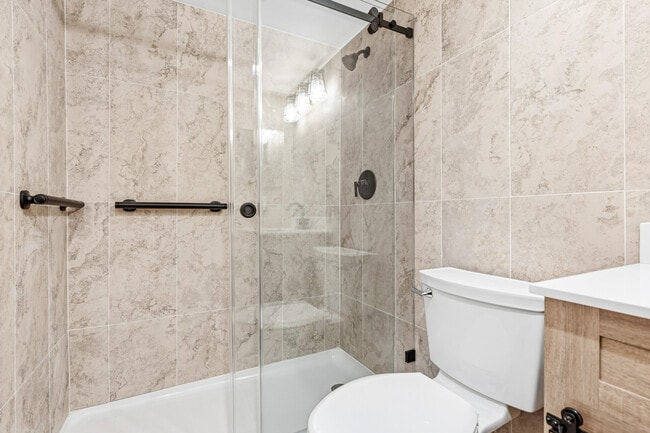 Building Photo - 4067 Yarmouth E