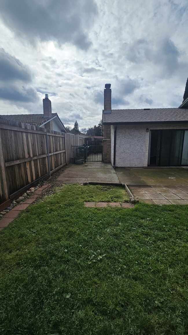 Building Photo - 1966 Modoc Dr