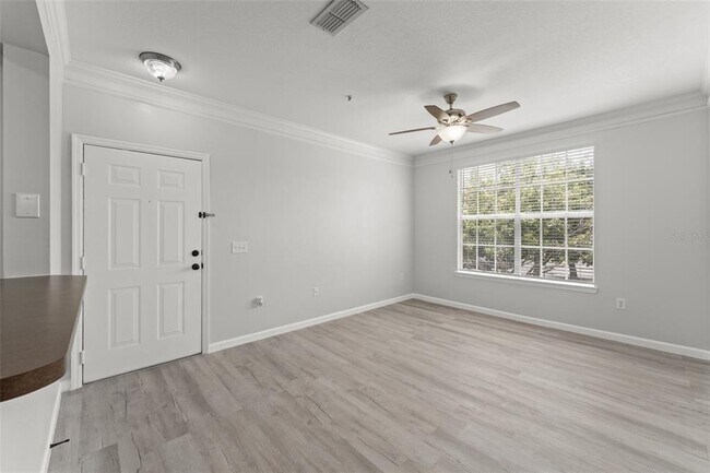 Building Photo - 12825 Madison Pointe Cir