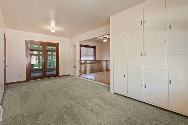 Building Photo - Charming 3BR, 2,200 Sq Ft SFR in Broomfield