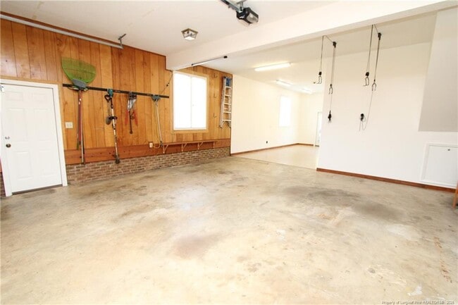 Building Photo - 3908 Littlefield Ct