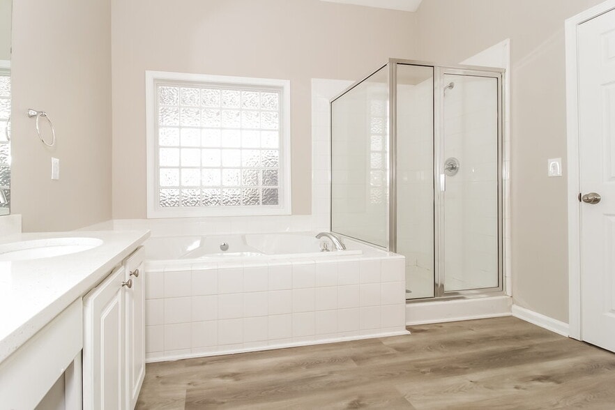 Building Photo - 2674 Neighborhood Walk