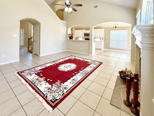 Building Photo - 3331 Double Lake Dr