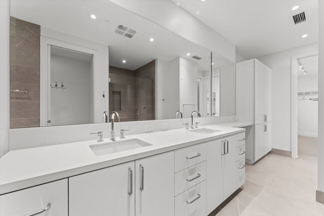 Building Photo - 2323 W Main St