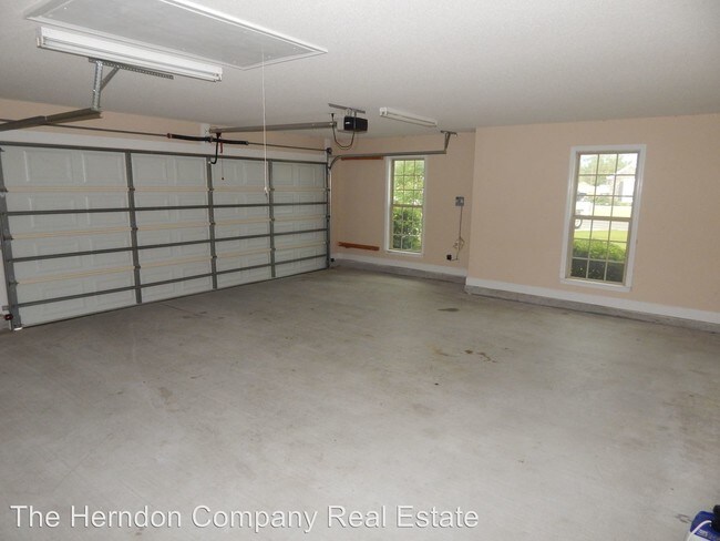 Building Photo - 3 br, 3 bath House - 41 Westwind Way