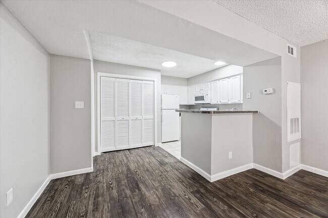 Building Photo - 1710 W T C Jester Blvd