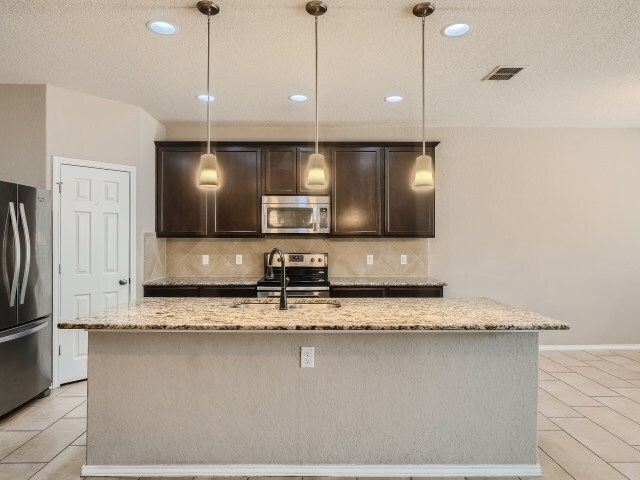 Building Photo - 303 Rustic Willow