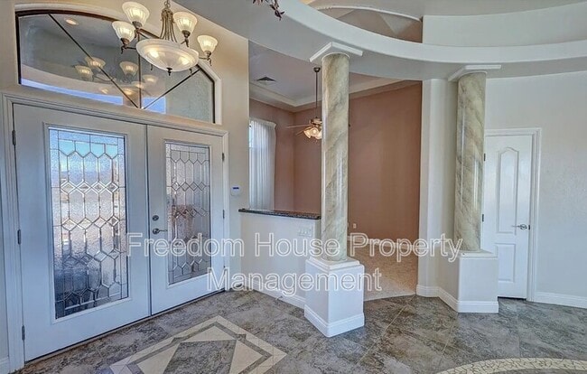 Building Photo - 3580 Prairie Ave