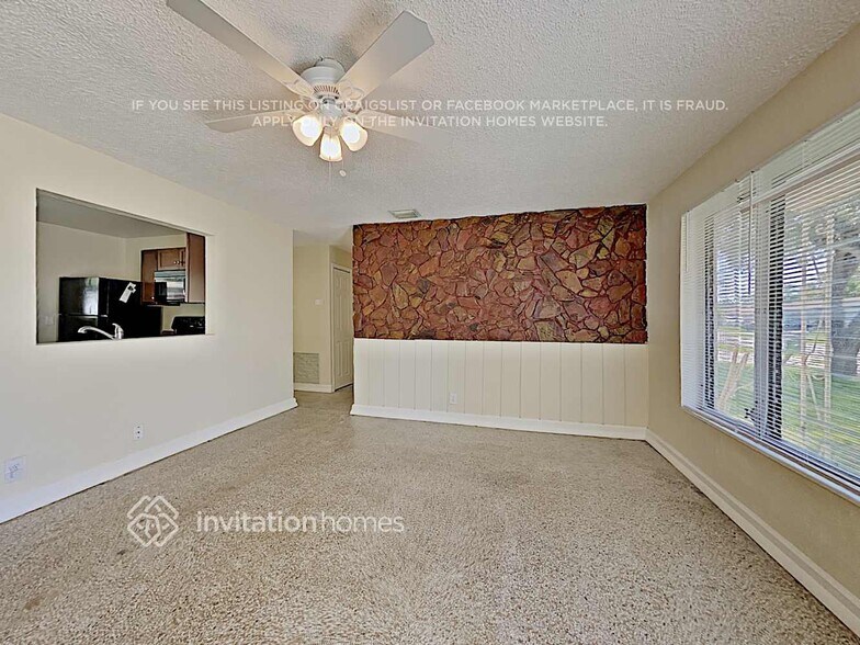 Building Photo - 1540 SW 67th Ave