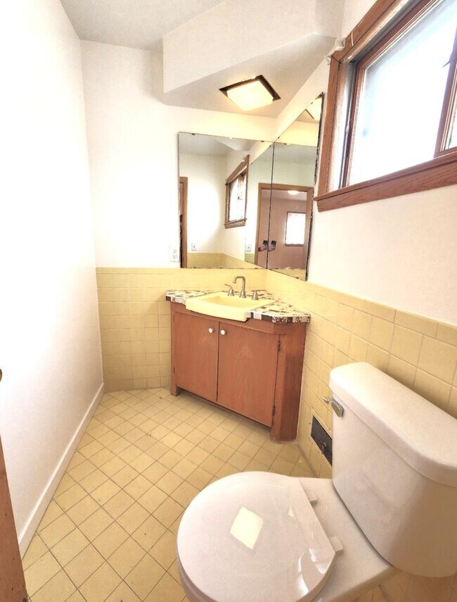 Building Photo - 4272 N 91st St