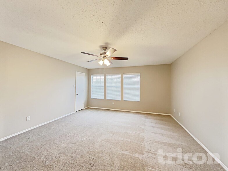 Building Photo - 7422 Amber Dr