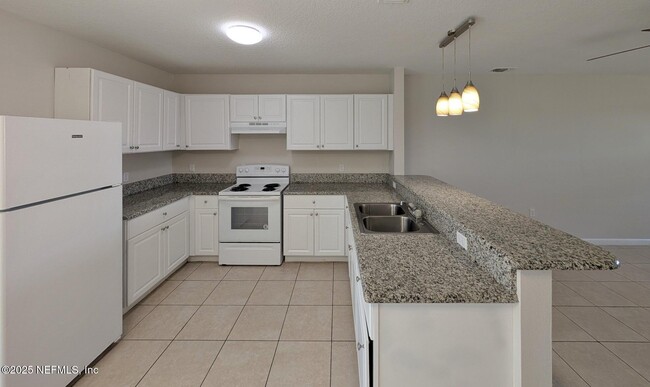 Building Photo - 2851 Yellow Pine Ct