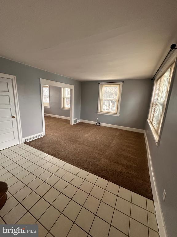 Building Photo - 300 S 3rd Ave