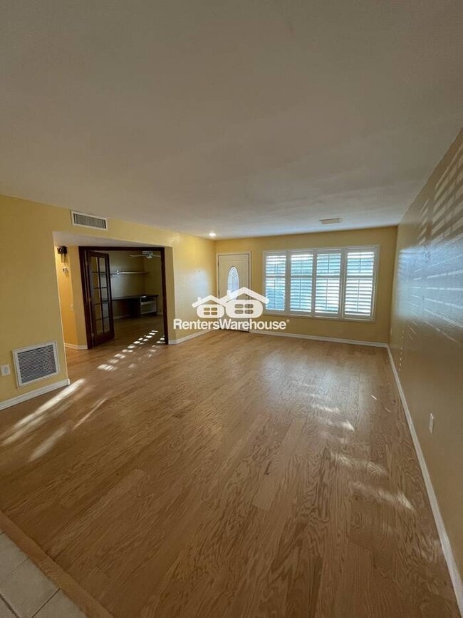 Building Photo - Your New Home, Clean and Bright 3Bd 2Ba fo...