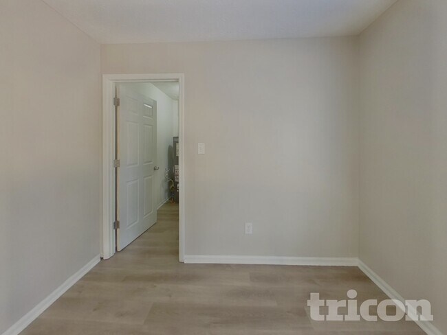 Building Photo - 114 Scarborough Ct