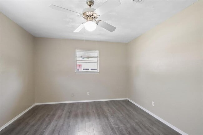 Building Photo - 122 Caldwell St