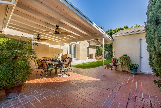 Back Porch - 5440 Ben Ave