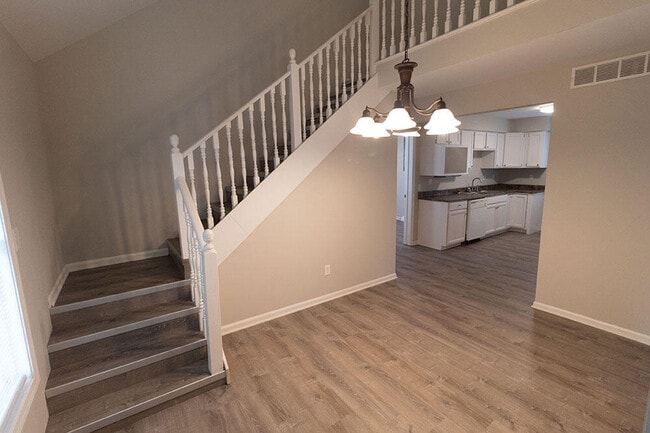 Building Photo - 4836 Meadow Lark Ln