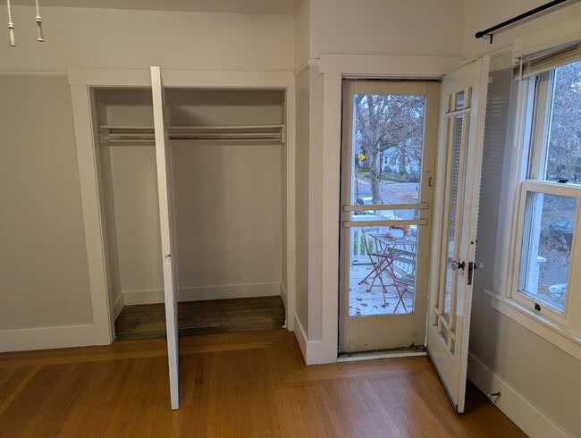 Building Photo - 92035th