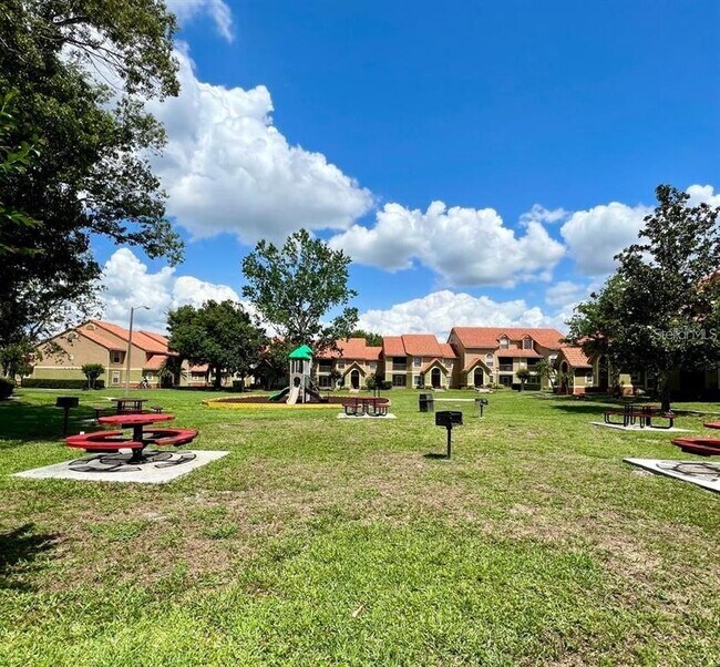Building Photo - 413 Fountainhead Cir