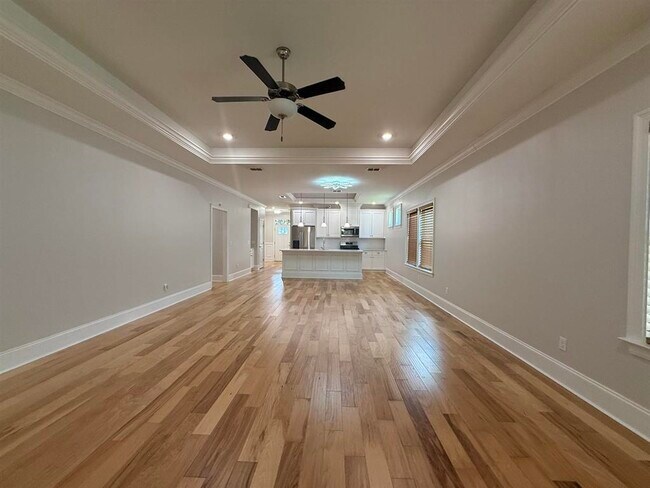 Building Photo - 855 Avery Park Dr