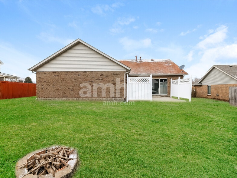 Building Photo - 151 Union Ridge Dr