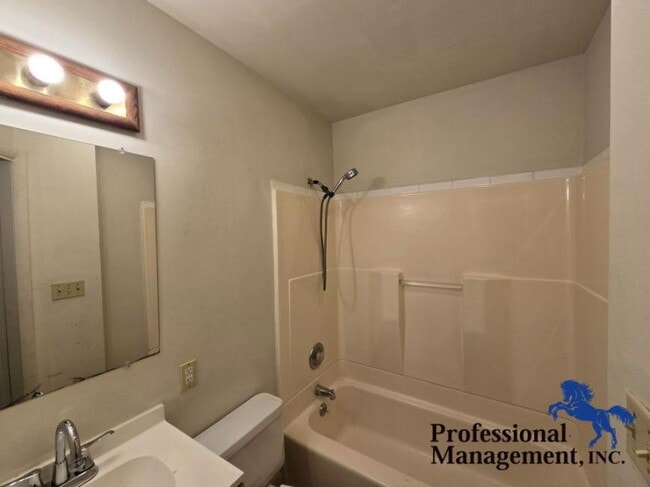 Building Photo - 2 bedroom in Billings MT 59101