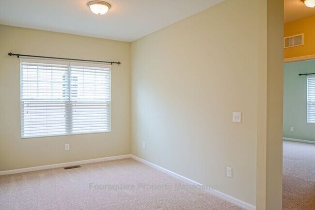 Building Photo - Charming End-Unit Townhome with Bonus Room, Screened Porch & 2-Car Garage – Convenient to RTP, RD...