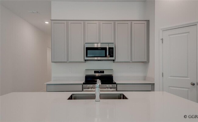 Building Photo - 4841 Edensbridge Ln