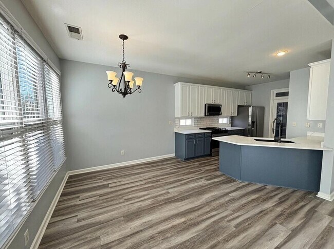 Building Photo - 2514 Camata Way