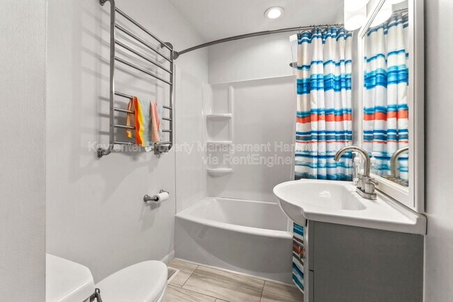Building Photo - 4707 Dermott St