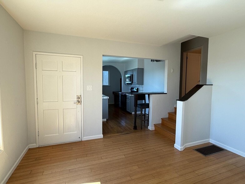 front room - 16650 Rolando Ave
