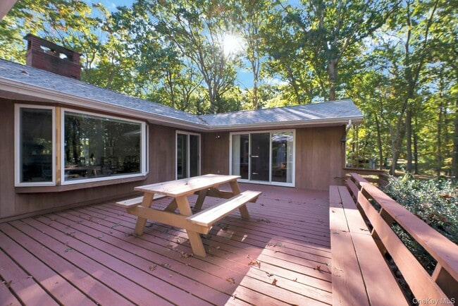 Building Photo - 1075 Inlet Ln