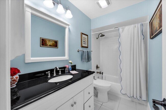 Building Photo - 2908 Banyan Blvd Cir NW